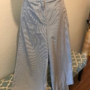 Loft Marisa Flair Capri Stretch Pants